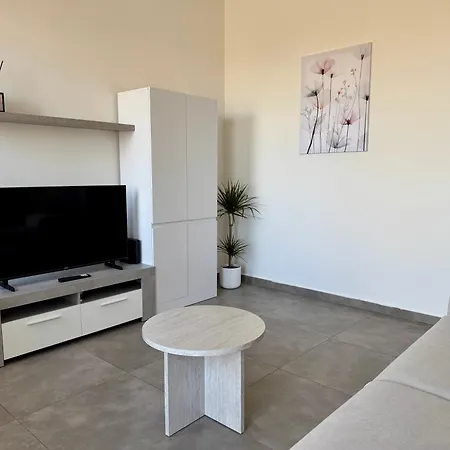 Cuneo Centro-Moderno Bilocale Con Vista Panoramica