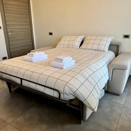 Cuneo Centro-Moderno Bilocale Con Vista Panoramica